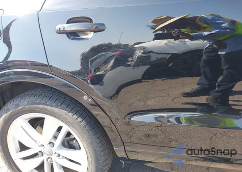 2018 Audi Q3 2.0T Premium/2.0T Sport Premium из США, поврежденный, VIN WA1BCCFS2JR028240